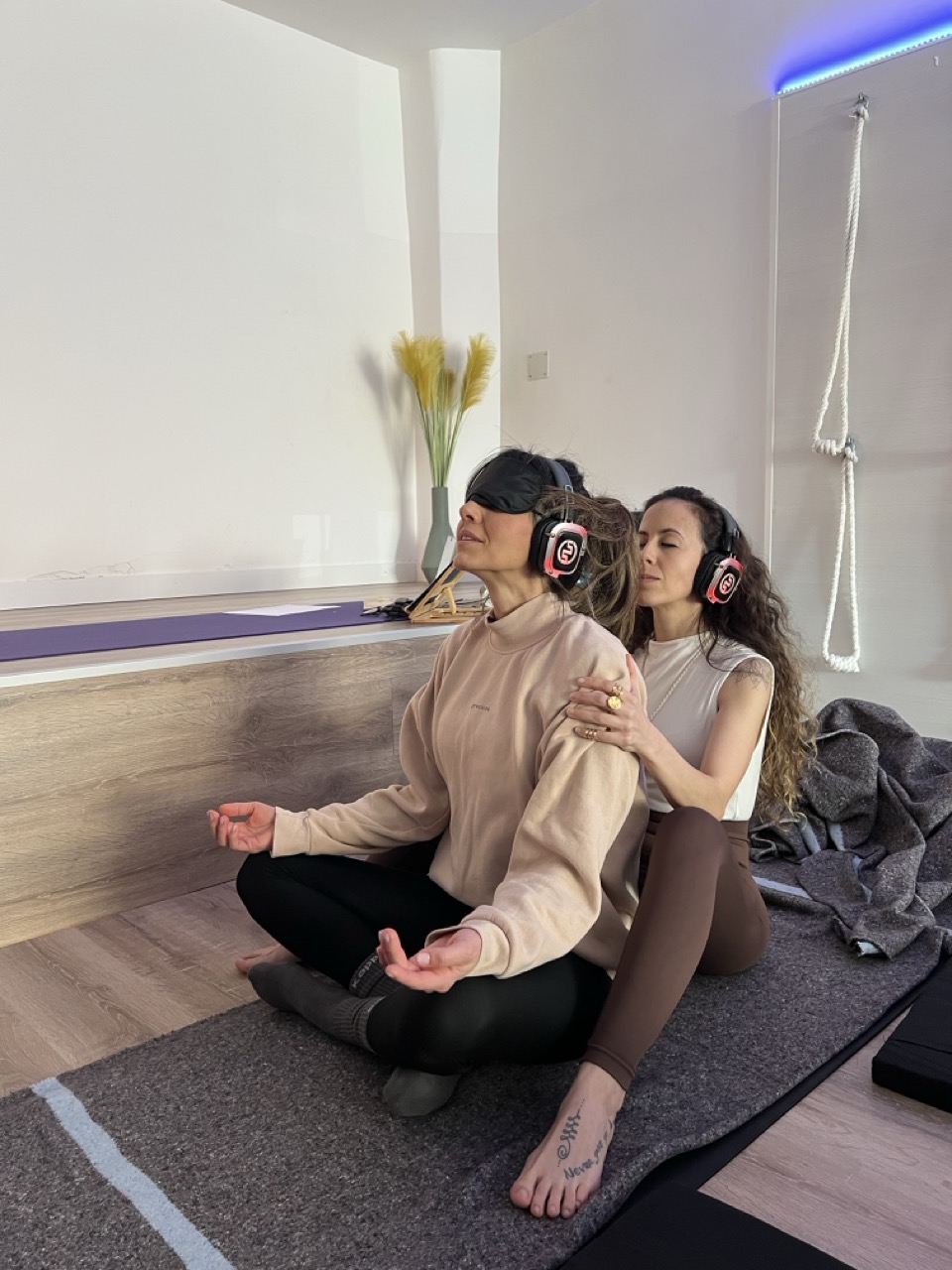 Activación energética kundalini en una experiencia corporal guiada de El Umbral Respira